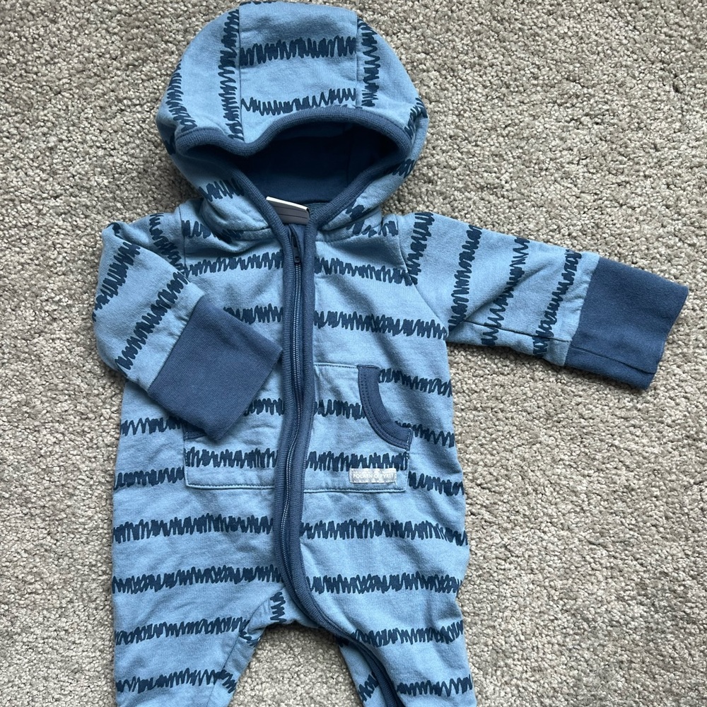 Polarn O. Pyret 0-1 month jumper